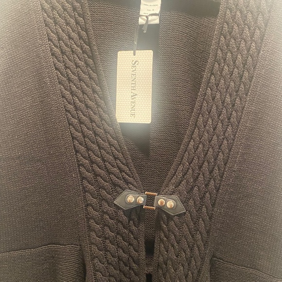 7th Avenue Cardigan - Picture 3 of 4